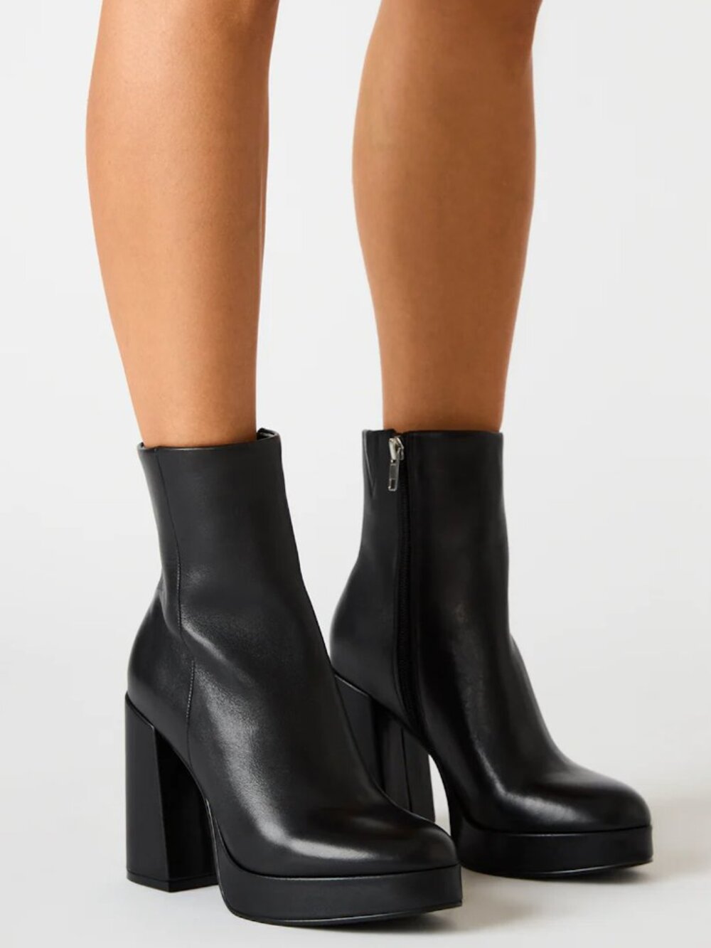 Steve Madden Tyra Black Leather Boots - 7.5 Worn Once